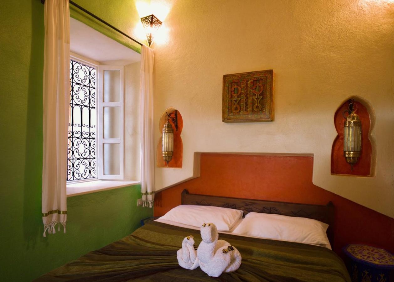 Riad Laylati Hotel Szavíra Kültér fotó