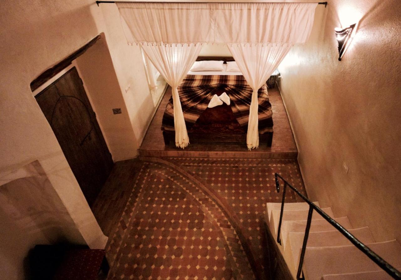 Riad Laylati Hotel Szavíra Kültér fotó