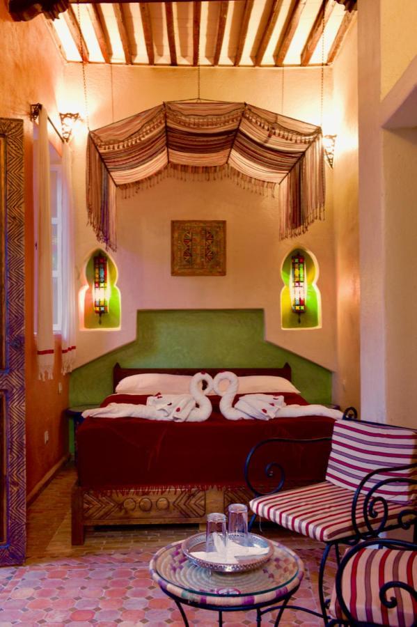 Riad Laylati Hotel Szavíra Kültér fotó