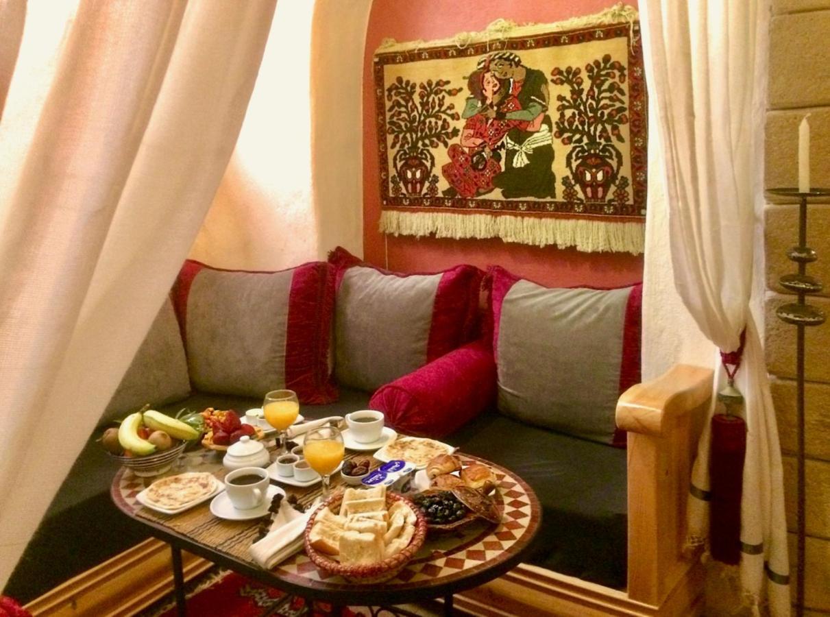 Riad Laylati Hotel Szavíra Kültér fotó