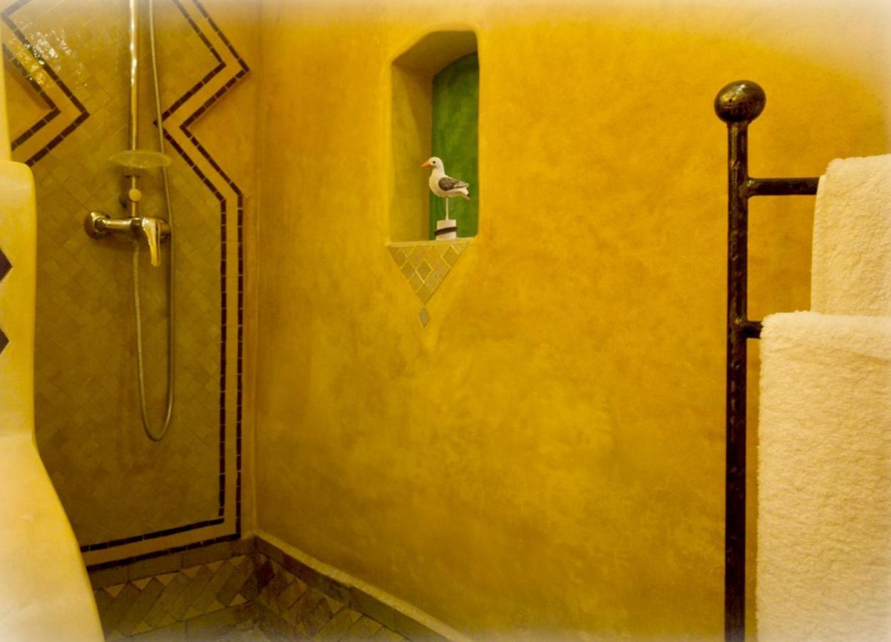 Riad Laylati Hotel Szavíra Kültér fotó