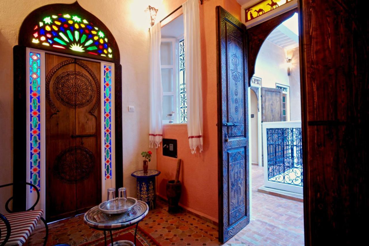 Riad Laylati Hotel Szavíra Kültér fotó