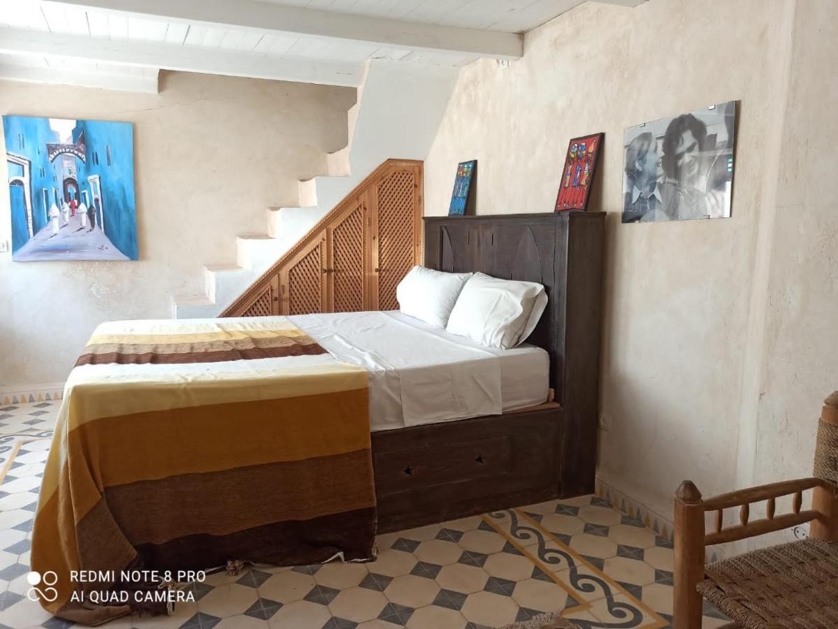 Riad Laylati Hotel Szavíra Kültér fotó