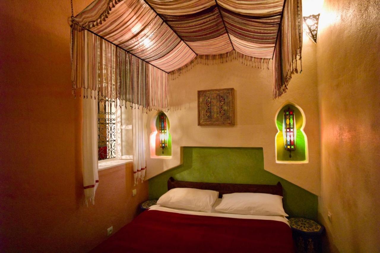 Riad Laylati Hotel Szavíra Kültér fotó
