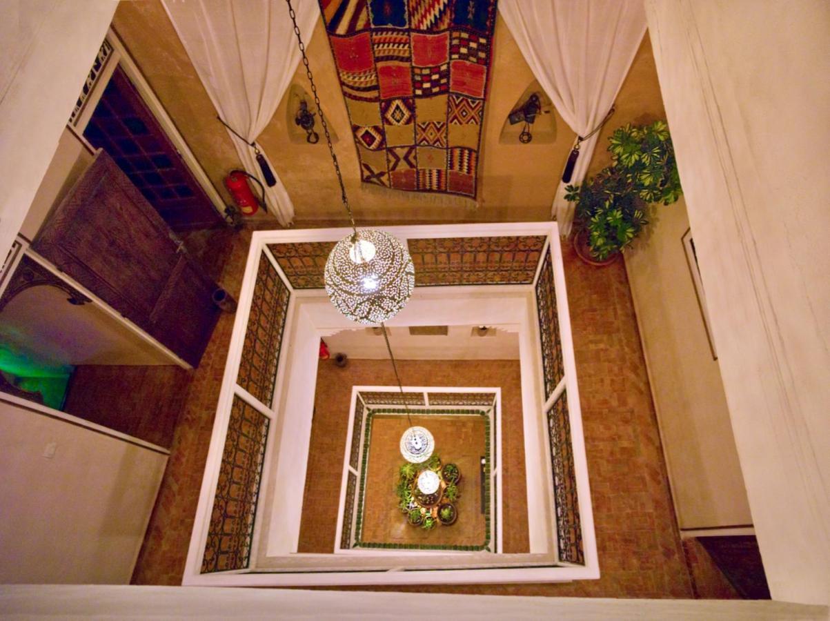 Riad Laylati Hotel Szavíra Kültér fotó
