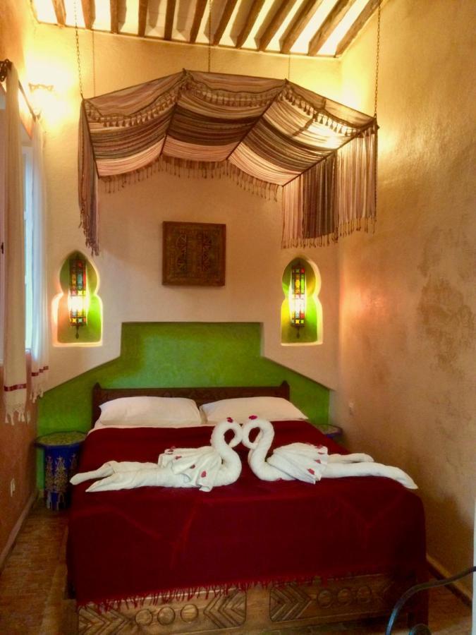 Riad Laylati Hotel Szavíra Kültér fotó