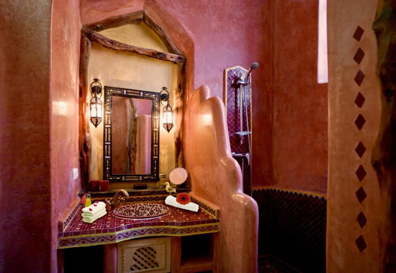 Riad Laylati Hotel Szavíra Kültér fotó